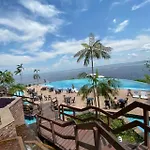 Tropical Executive Hotel Flats